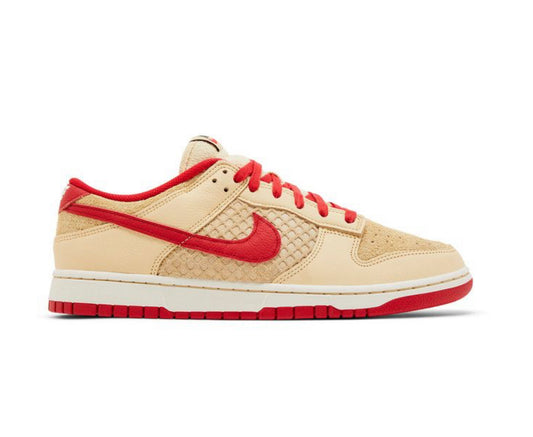 Dunk Low 'Strawberry Waffle'